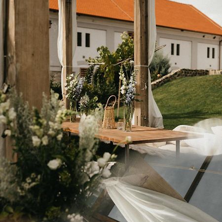 Oblik Resort Louny Ngoại thất bức ảnh