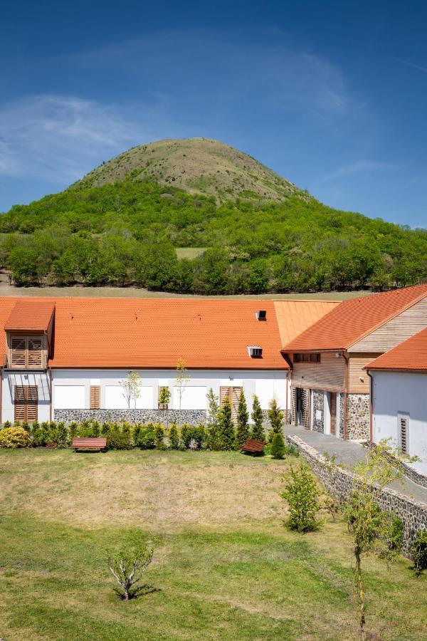 Oblik Resort Louny Ngoại thất bức ảnh